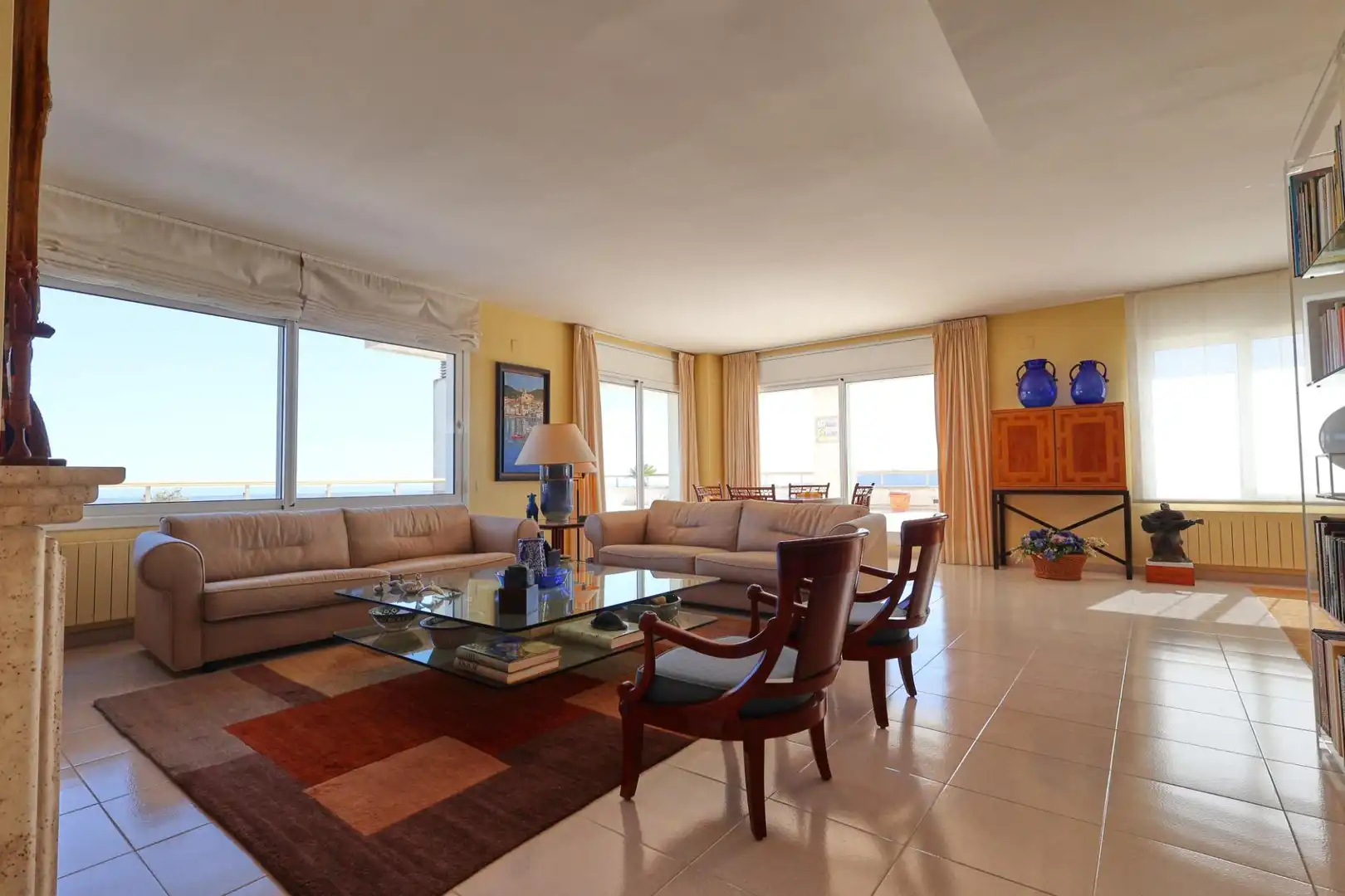 Sala de estar de Piso en venta en Sant Pere de Ribes con Calefacción, Terraza y Piscina comunitaria