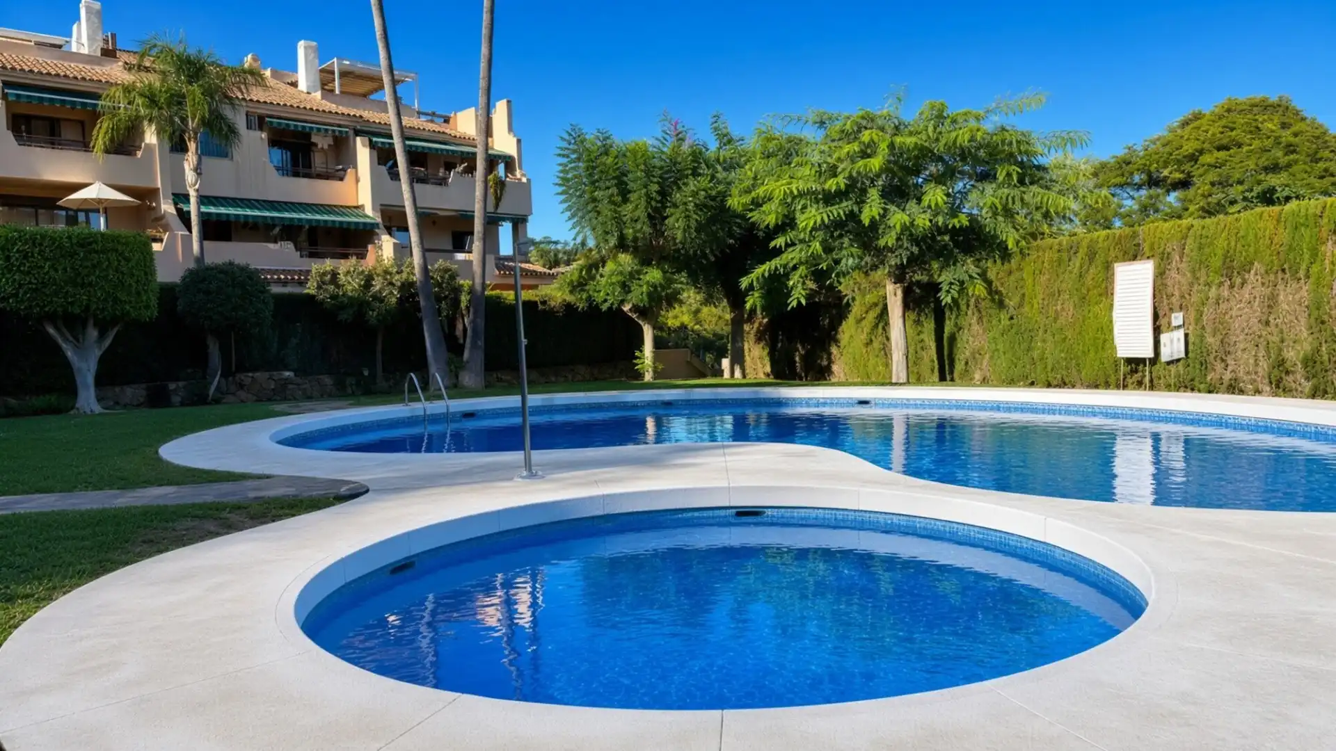 Baixos amb piscina en venda a Benamara - Atalaya