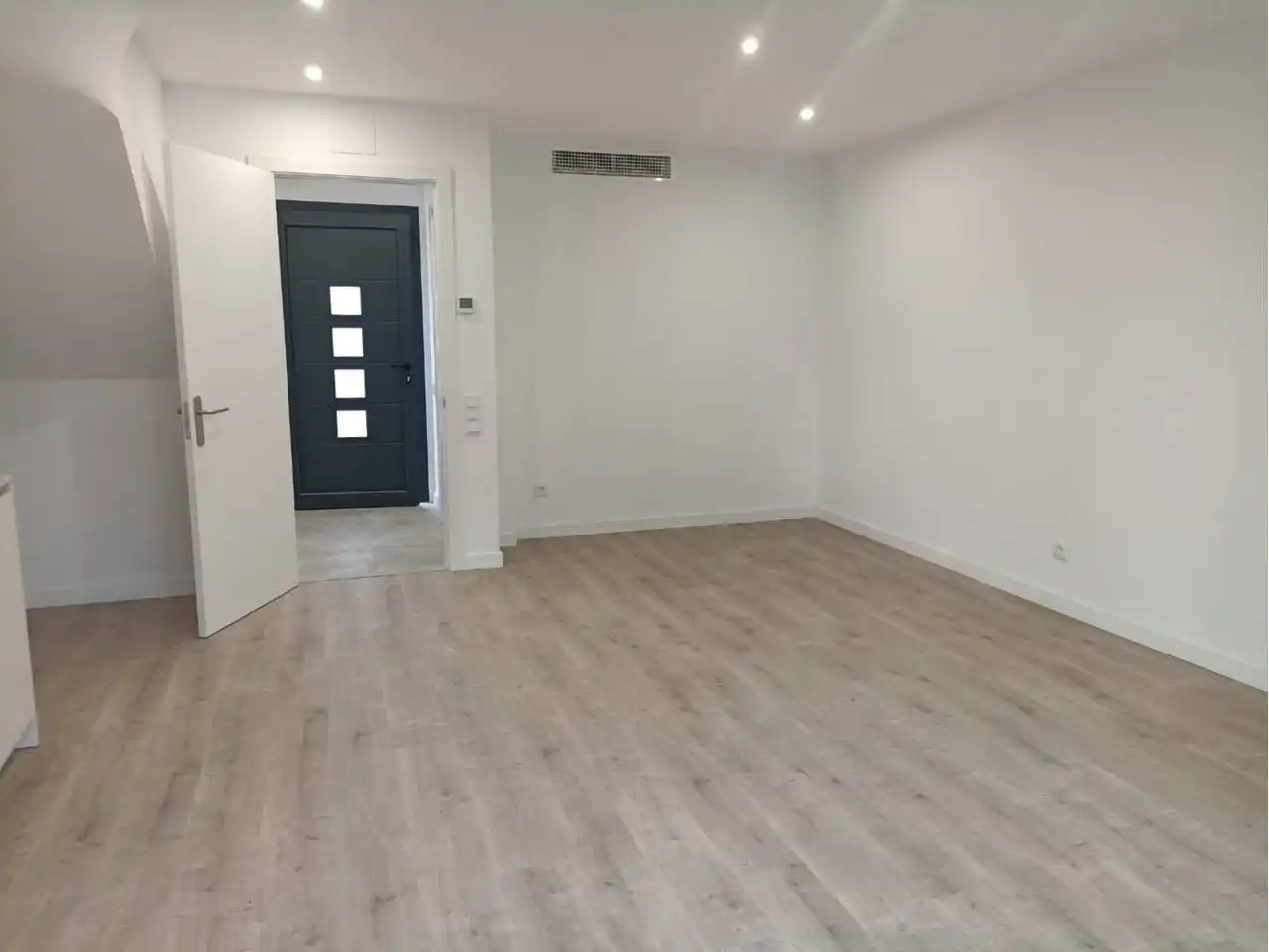 Casa adosada en venda en Olot amb Aire condicionat, Calefacció i Jardí privat