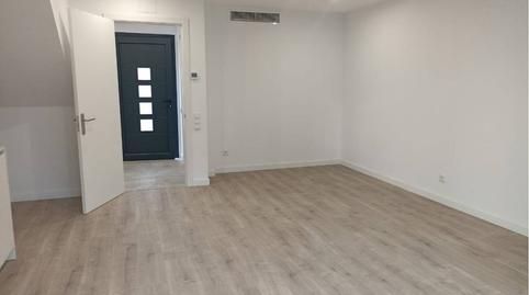 Photo 2 of Single-family semi-detached for sale in Avenida Santa Coloma, 115, Olot, Girona