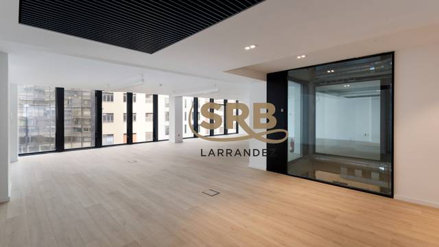 Oficina en Alquiler en Carrer d'Aragó en L'Antiga Esquerra de l'Eixample