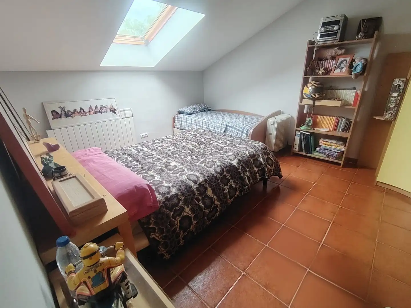 Bedroom of Houses for sale in Zaragoza  with Heating, Storage room and Swimming Pool