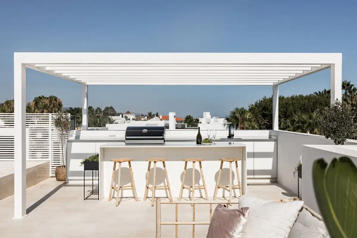 Terraza de Casa o chalet en venta en Marbella con Aire acondicionado, Jardín privado y Terraza
