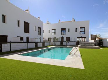 Adossat amb piscina en venda a Pilar de la Horadada