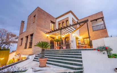 Vista exterior de Casa o xalet en venda en Gójar amb Aire condicionat, Terrassa i Piscina