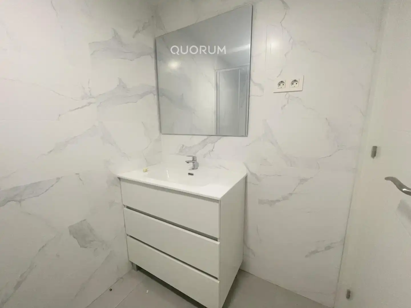 Baño de Piso en venta en Bilbao  con Balcón