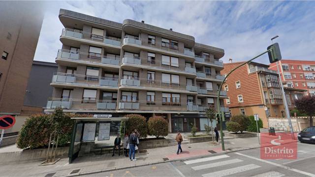 Local comercial en Venta en Santander - Paseo de Altamira en Los Castros