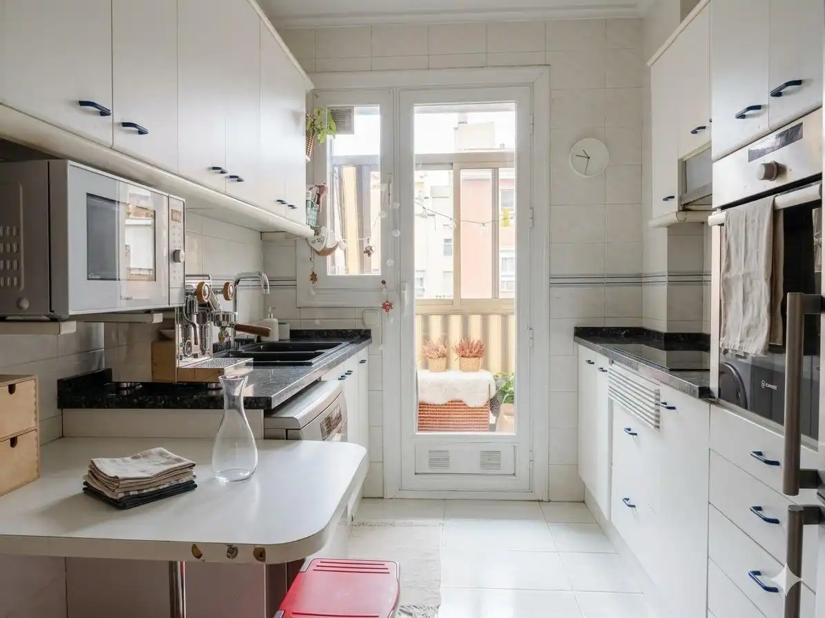 Cocina de Piso en venta en Sabadell con Aire acondicionado, Calefacción y Amueblado