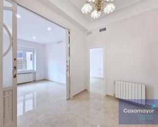 Flat to rent in Alicante / Alacant  with Air Conditioner, Heating and Oven