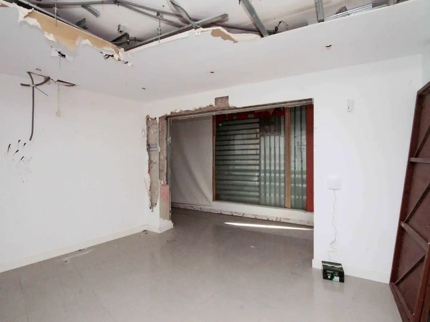 Local en venta en Cornellà de Llobregat