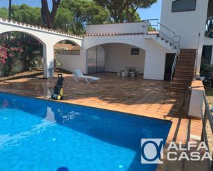 Piscina de Casa o xalet en venda en L'Escala amb Aire condicionat, Calefacció i Terrassa