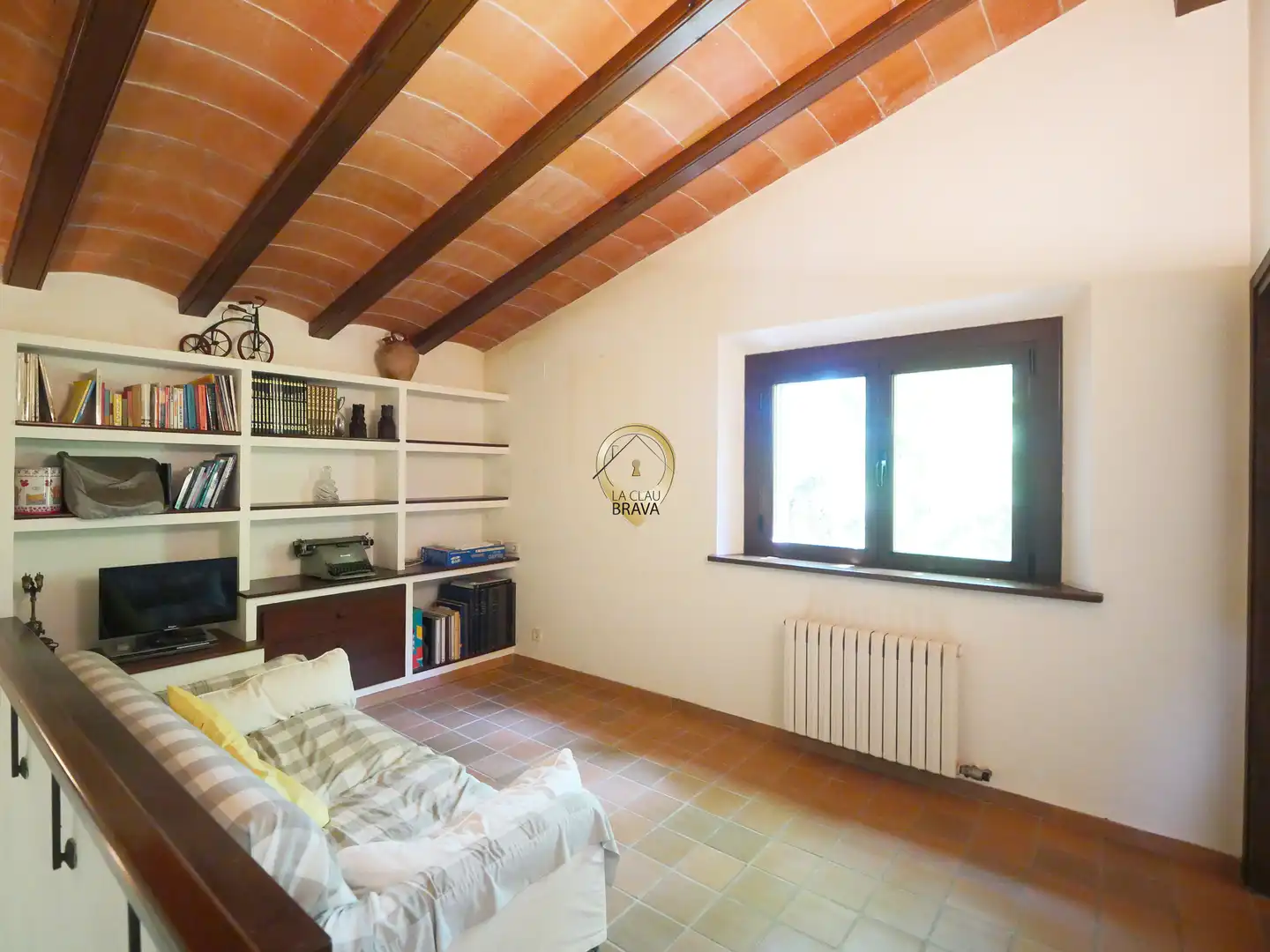 Wohnzimmer von Country house zum Verkauf in Cassà de la Selva mit Heizung, Privatgarten und Abstellraum