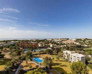 Vista exterior de Apartament en venda en Marbella amb Aire condicionat