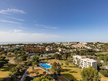 Apartament amb piscina en venda a Calle Auriga 6