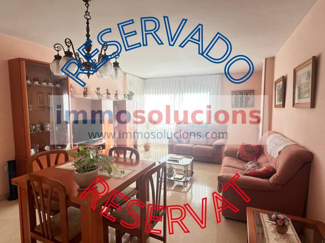 Piso en Venta en Carrer de Prat de la Riba en Vallparadís - Antic Poble de Sant Pere