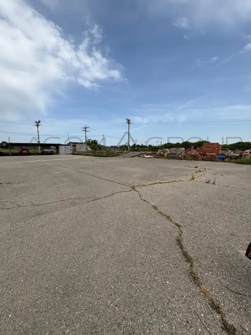 Parking de Nave industrial en venta en Lleida