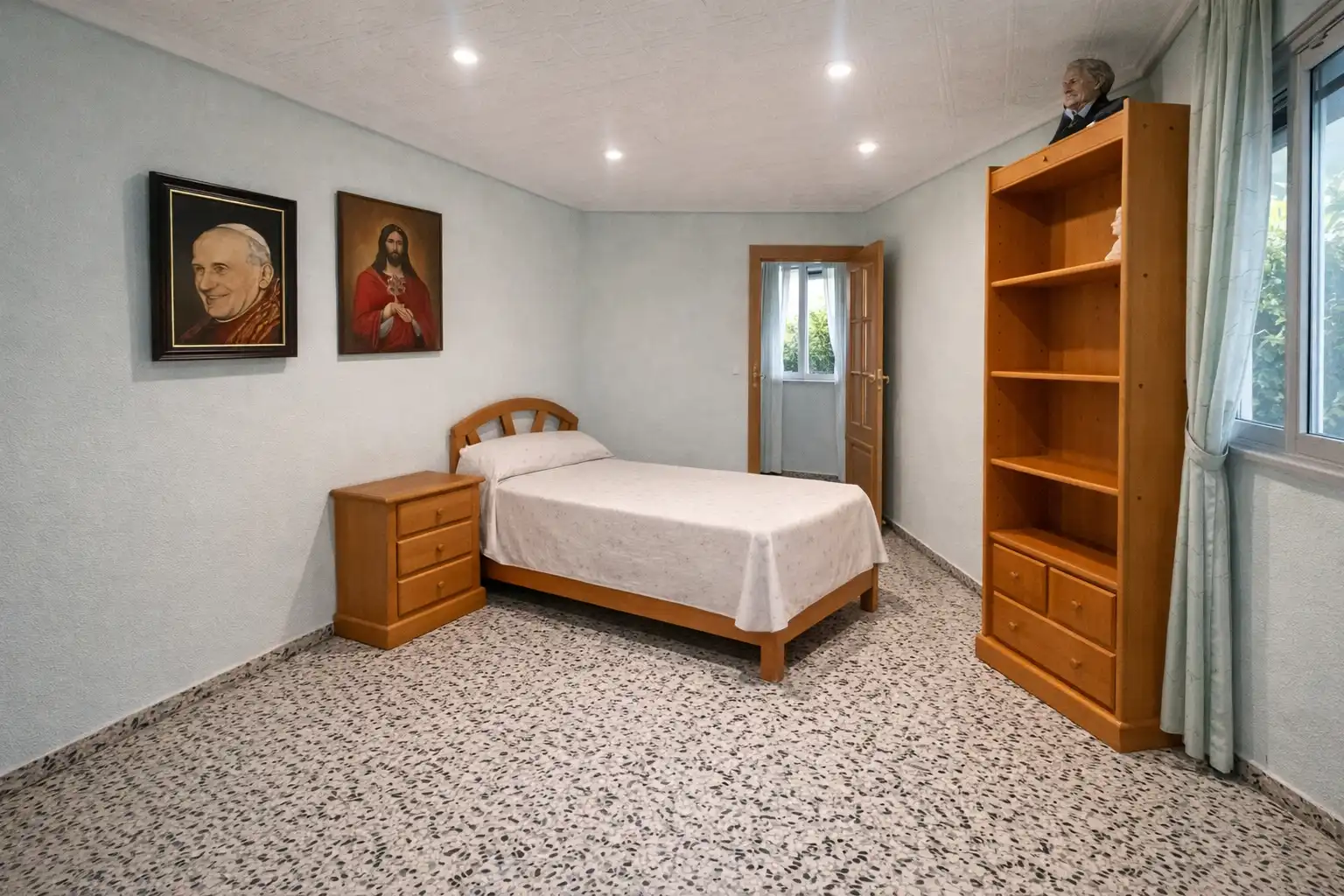 Habitación de Piso en venta en Valencia con Amueblado, Horno y Lavadora