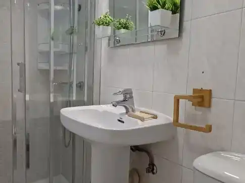Badezimmer von Wohnung zur Miete in Urretxu mit Möbliert