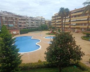 Piscina de Apartament de lloguer en Blanes amb Calefacció, Moblat i Forn