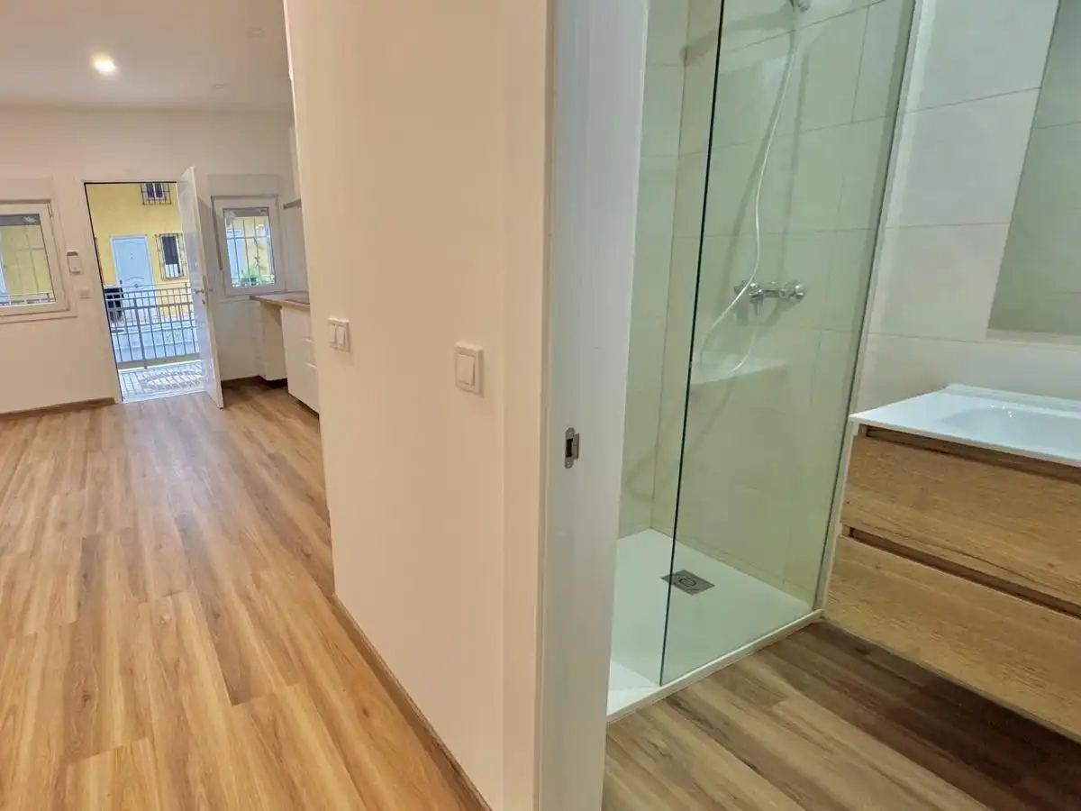 Badezimmer von Erdgeschoss zum Verkauf in Torremolinos mit Klimaanlage, Heizung und Alarm