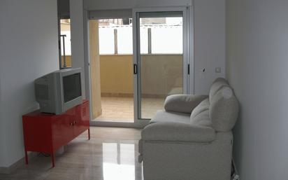 Sala d'estar de Pis en venda en Mataró amb Terrassa i Moblat