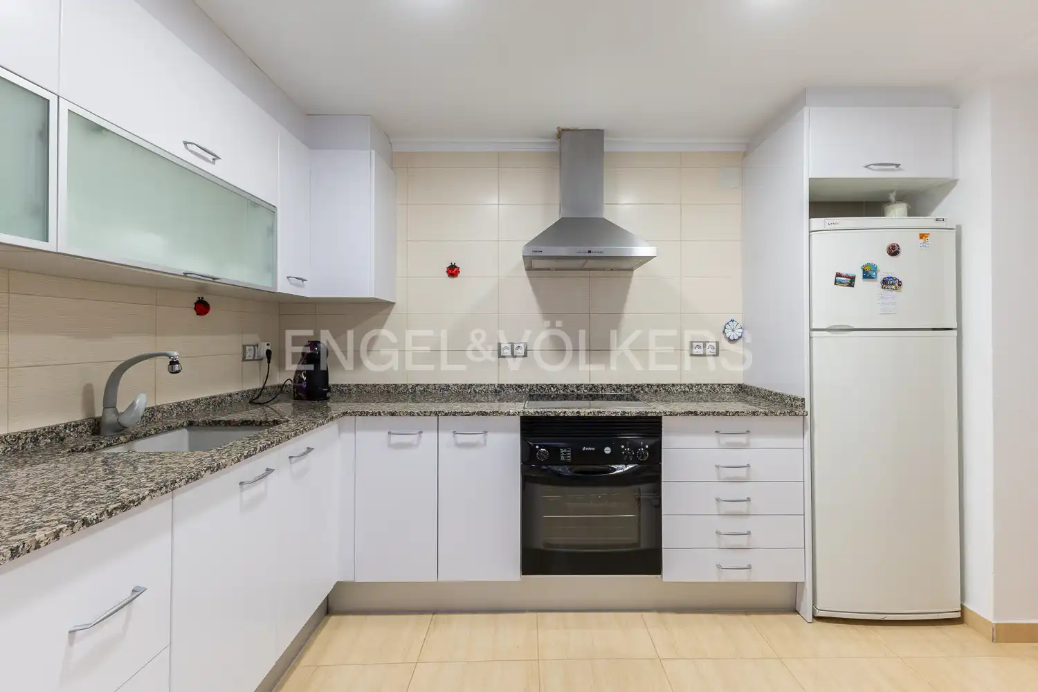 Cocina de Apartamento en venta en Requena con Aire acondicionado y Calefacción