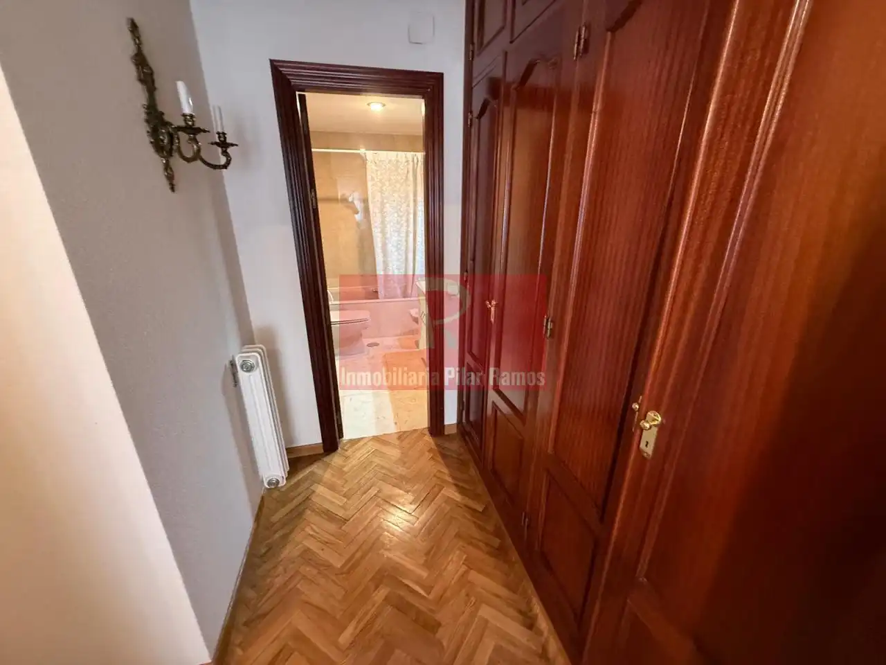 Piso en venta en León Capital  con Calefacción, Parquet y Terraza