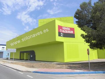 Nau industrial en venda a Miralbueno