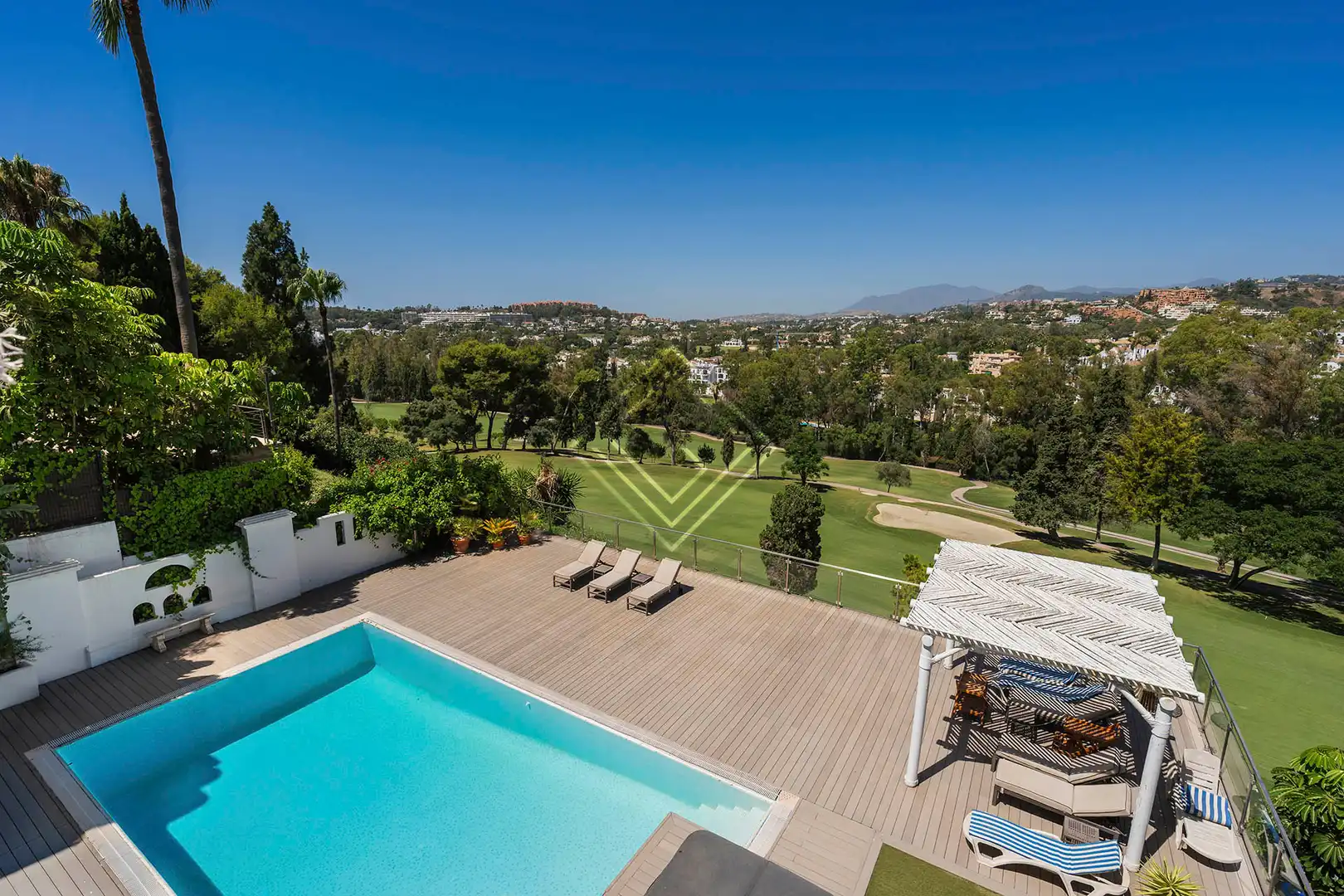 Jardí de Casa o xalet en venda en Marbella amb Aire condicionat, Calefacció i Jardí privat