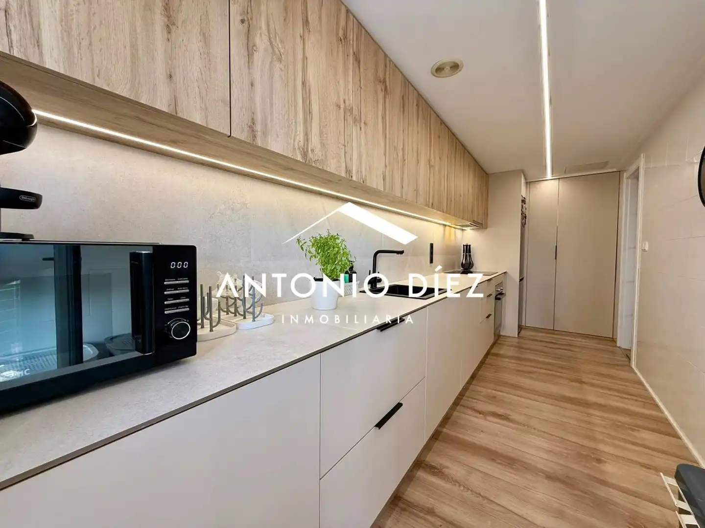Kitchen of Flat for sale in Aspe  with Air Conditioner, Heating and Storage room