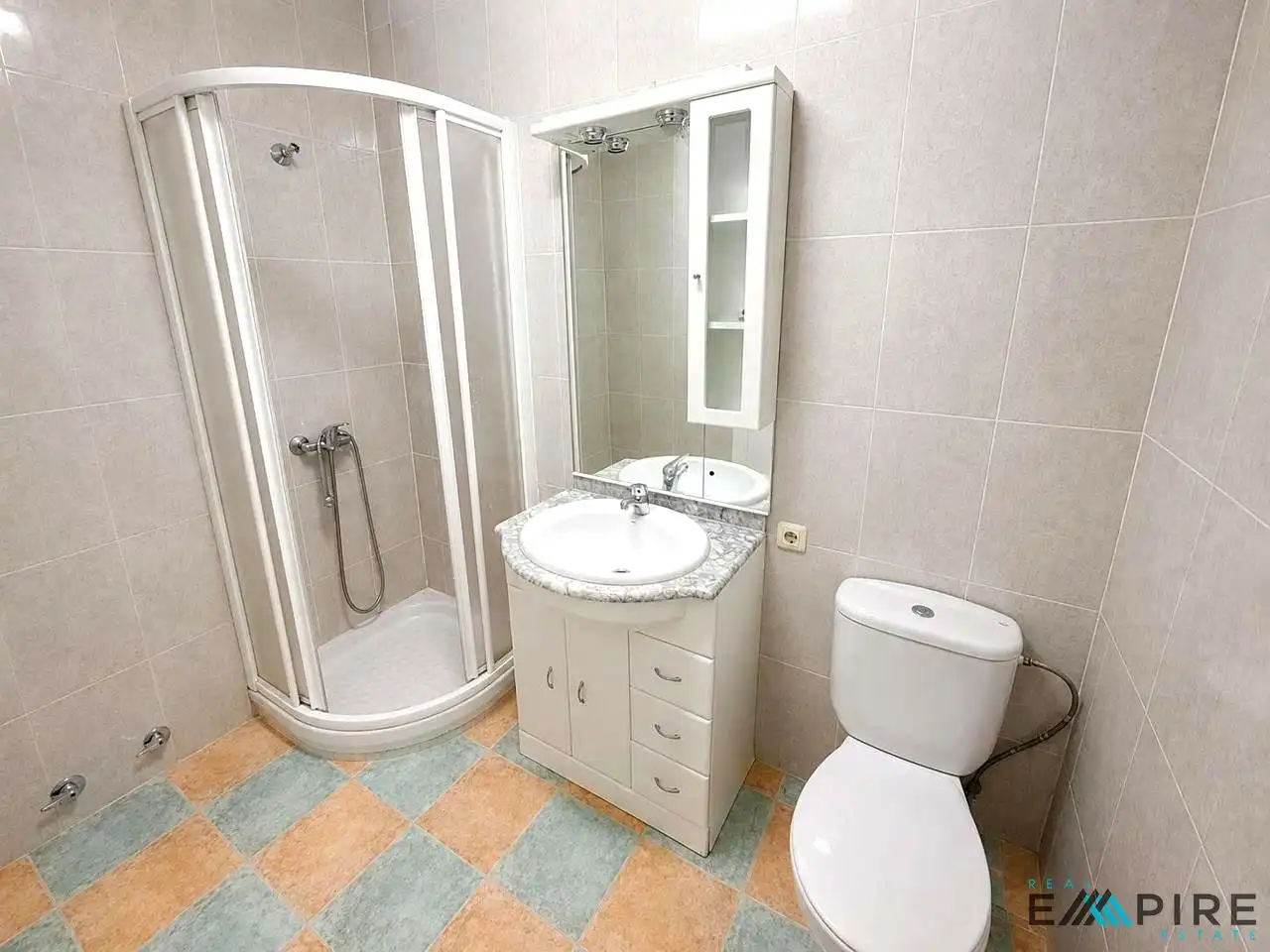 Bathroom of Flat for sale in Parla  with Air Conditioner and Terrace