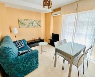 Sala d'estar de Apartament de lloguer en  Granada Capital amb Aire condicionat, Calefacció i Terrassa