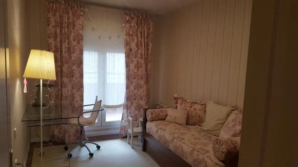 Habitación de Ático de alquiler en Badajoz con Aire acondicionado, Calefacción y Jardín privado