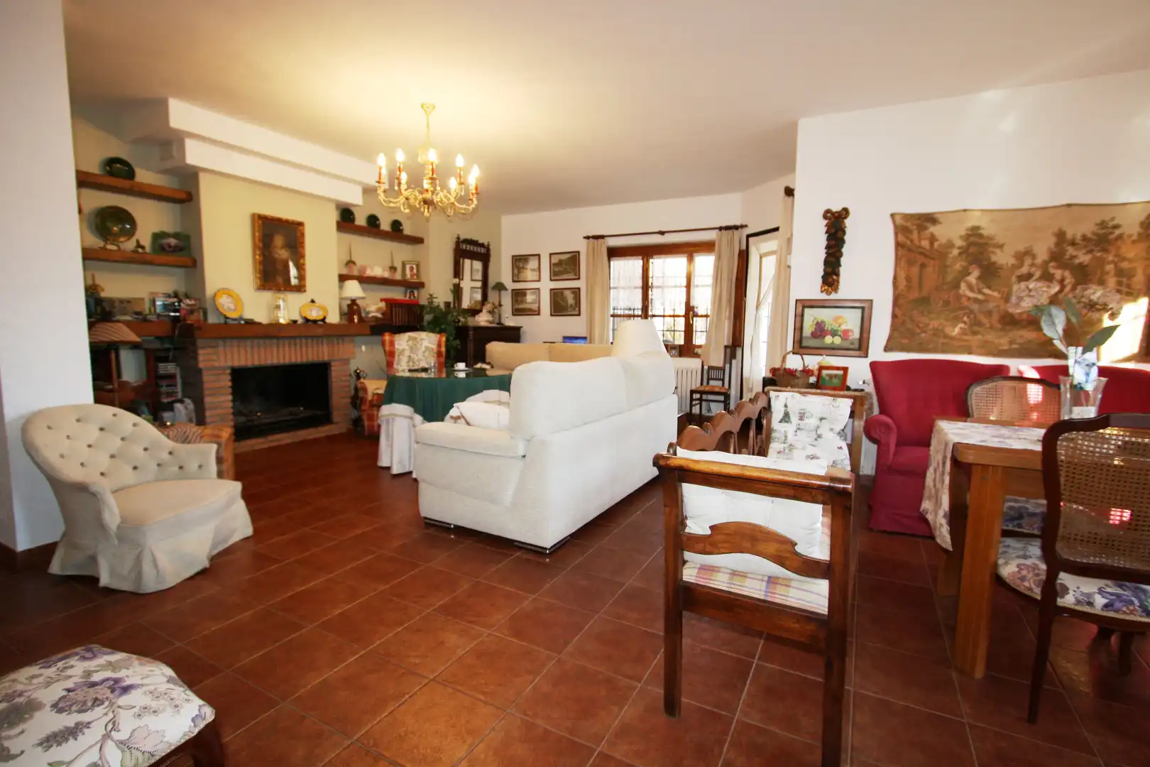 Sala d'estar de Casa o xalet en venda en Albacete amb Aire condicionat, Jardí privat i Terrassa