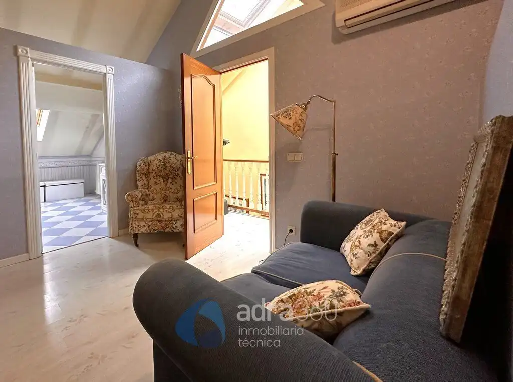 Casa o chalet en venta en  Logroño con Aire acondicionado, Calefacción y Jardín privado