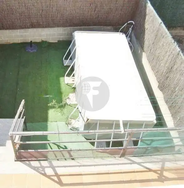 Terrasse von Einfamilien-Reihenhaus zum Verkauf in Llinars del Vallès mit Heizung