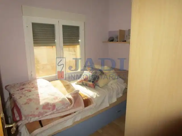 Habitación de Casa o chalet en venta en Valdepeñas con Calefacción, Terraza y Trastero