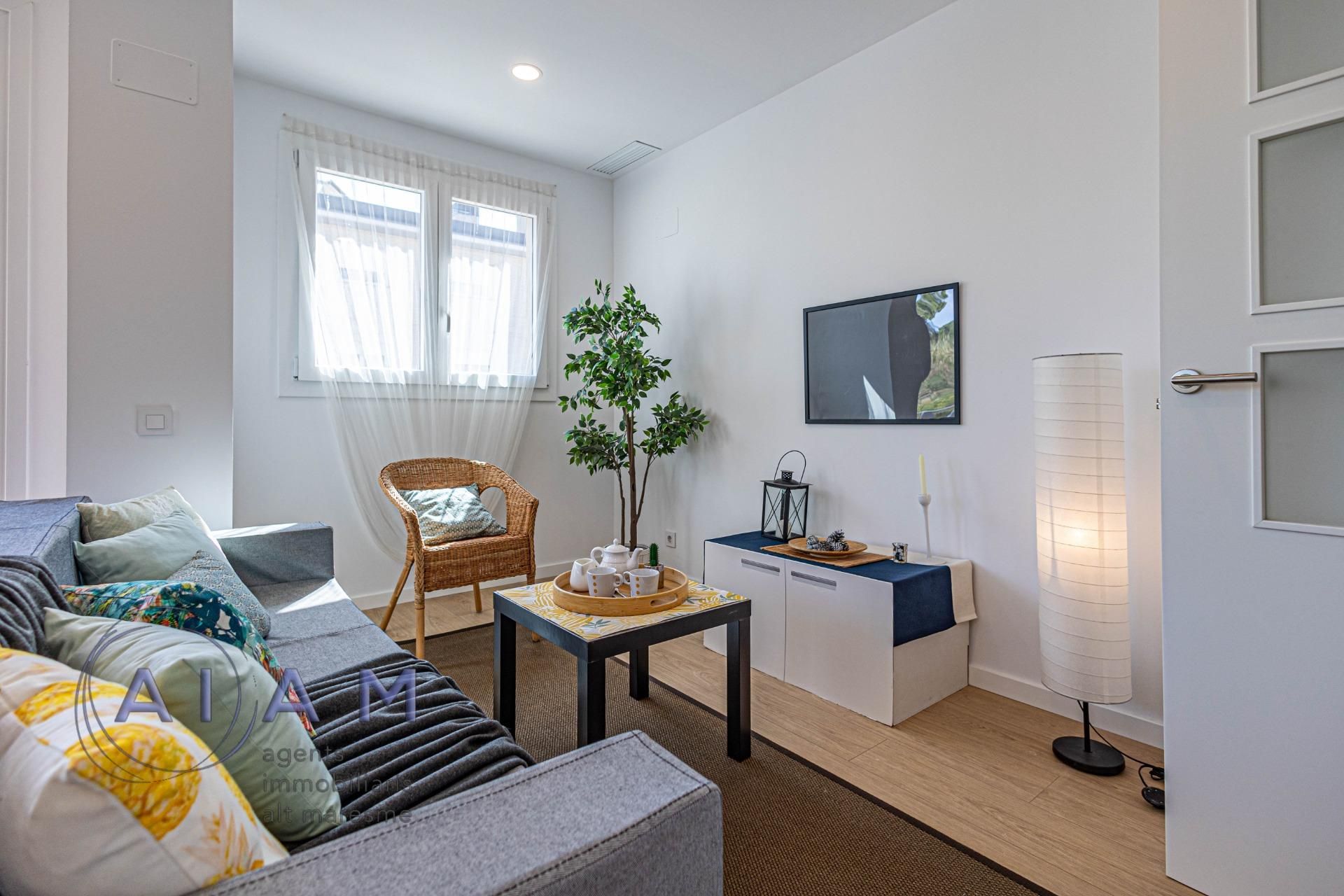 Living room of Flat for sale in Canet de Mar  with Heating and Balcony