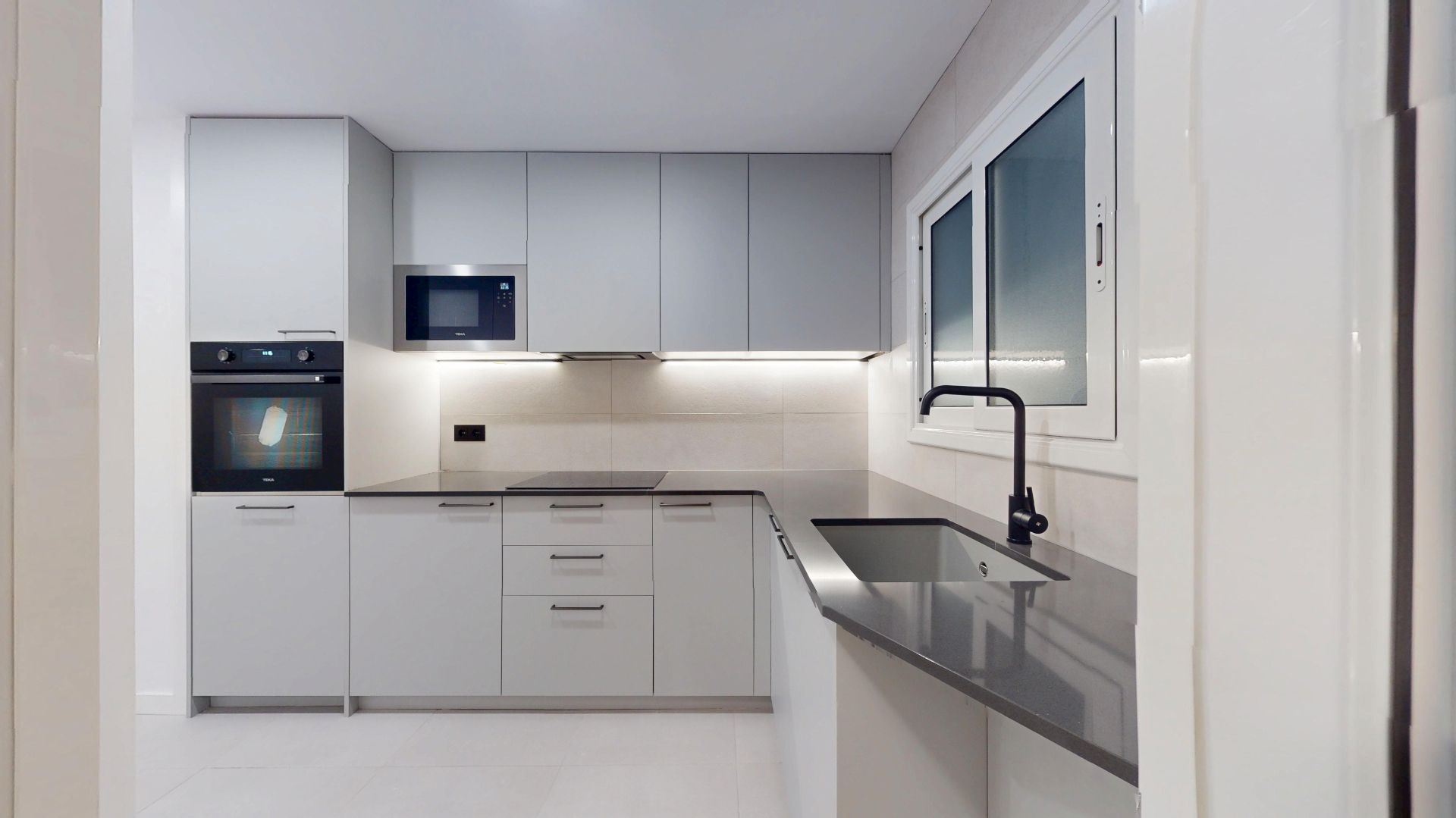 Cuina de Pis en venda en  Barcelona Capital amb Aire condicionat, Calefacció i Parquet