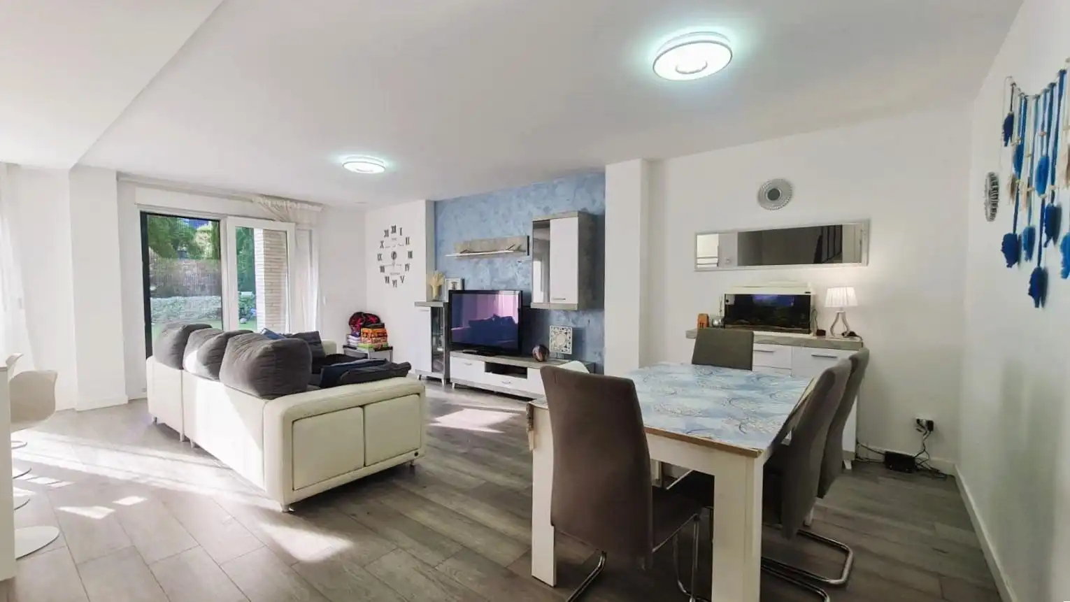 Sala de estar de Casa o chalet en venta en Valladolid con Calefacción, Jardín privado y Terraza