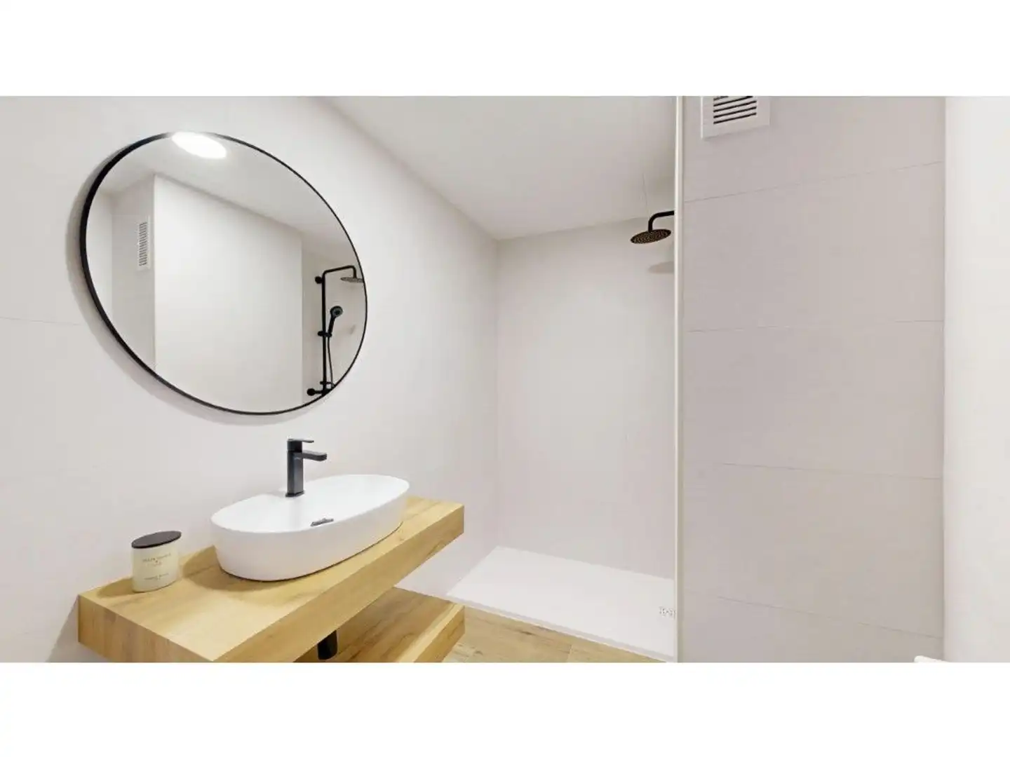Bathroom of Flat for sale in Montán  with Furnished and Balcony
