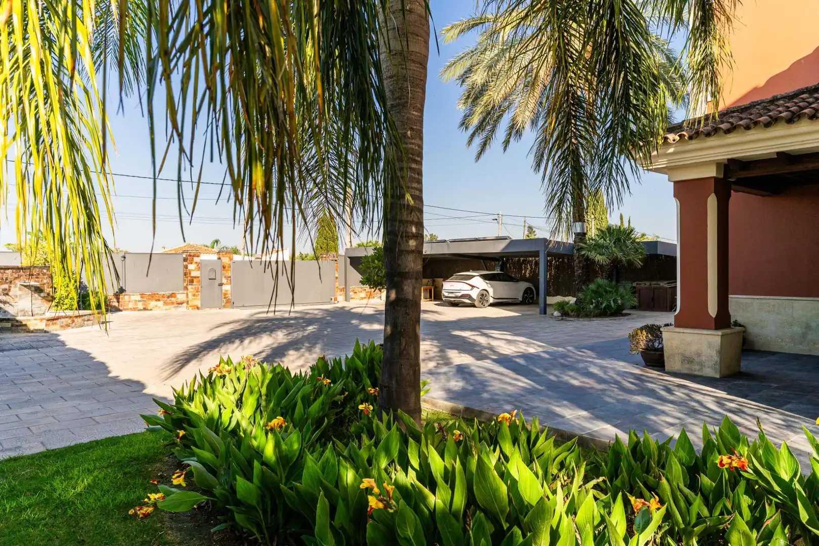 Houses for sale in Caballero Bonald - San José Obrero - Guadalcacín