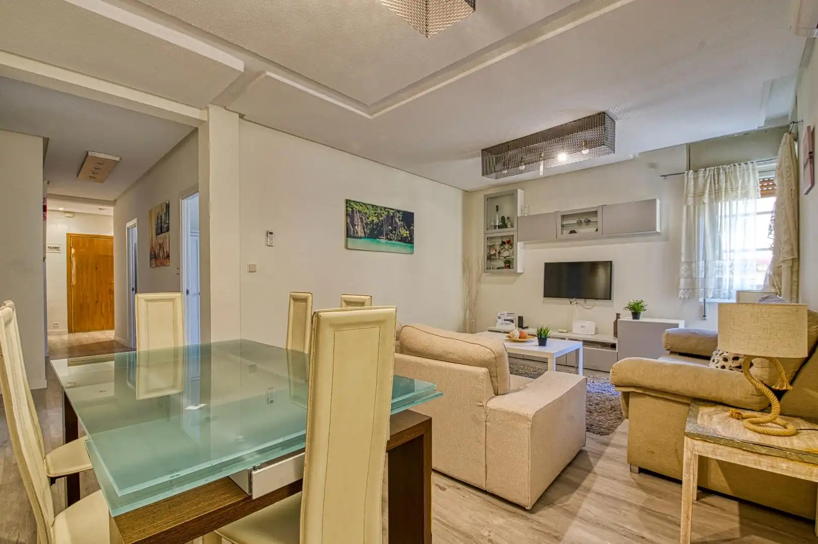Sala d'estar de Pis en venda en Madrid amb Aire condicionat i Calefacció