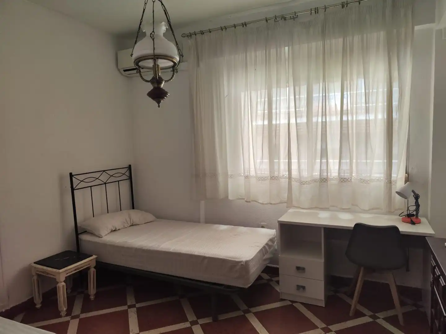 Bedroom of Flat for rent in Granada  with Terrace and Balcony