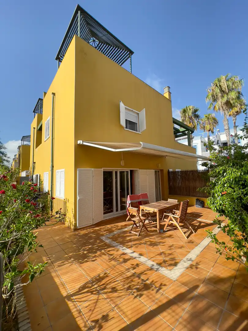 Wohnung mit Terrasse zum Verkauf in Avenida de la Urta 2
