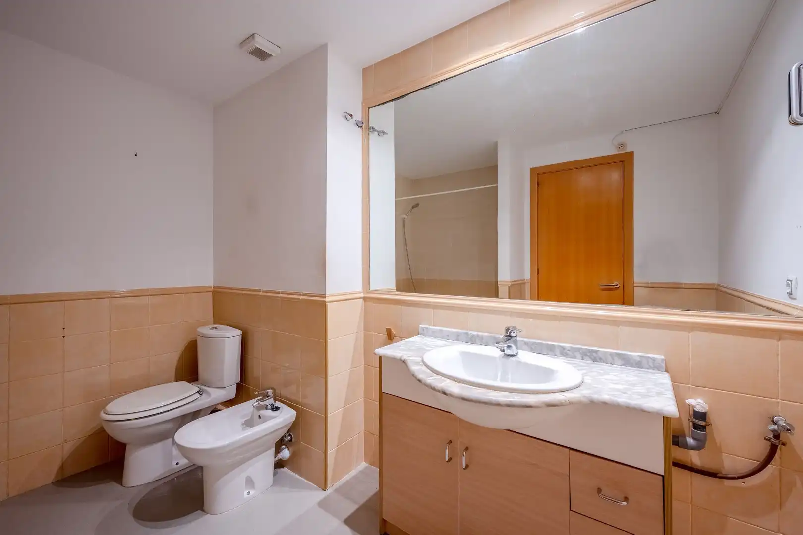 Bathroom of Flat for sale in Calafell  with Air Conditioner, Heating and Terrace
