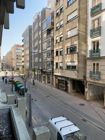 Local comercial en Alquiler en Campo da Torre - Mollabao