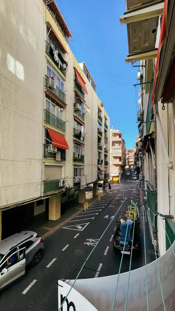 Vista exterior de Piso en venta en Benidorm con Aire acondicionado y Balcón