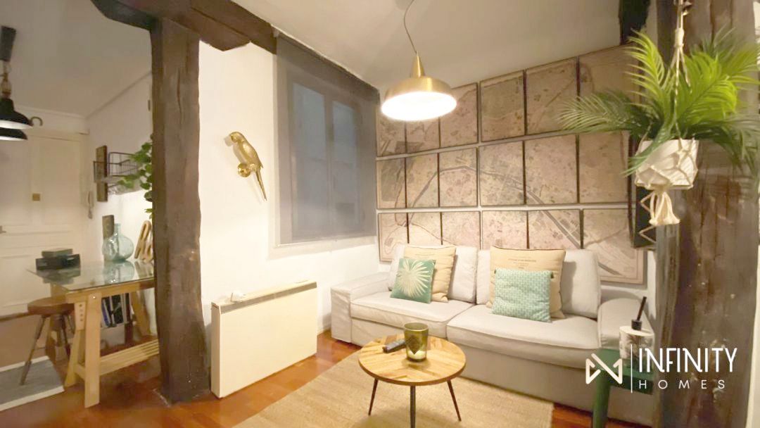 Living room of Flat to rent in Bilbao   with Heating