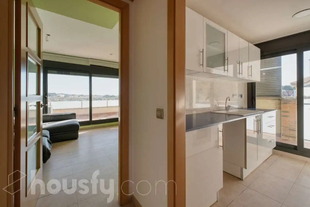 Küche von Maisonette zum Verkauf in Roda de Berà mit Klimaanlage, Terrasse und Abstellraum